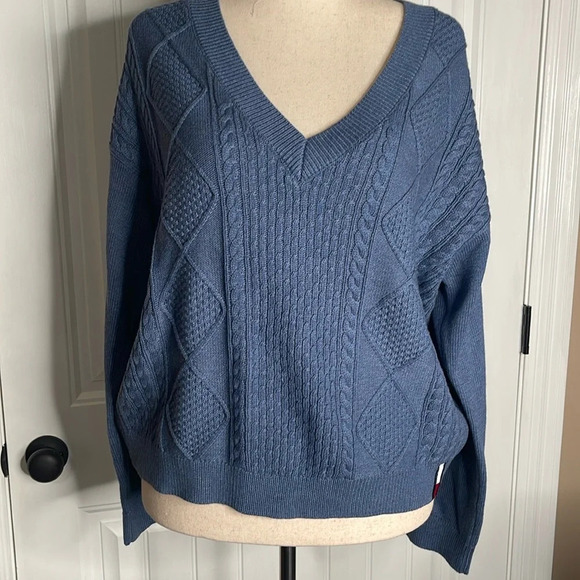 TOMMY JEANS
Women's V-Neck Cable-Knit Sweater Sz XL - Picture 2 of 10